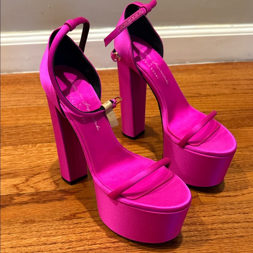 Sergio Rossi Fuchsia Platform Sandals